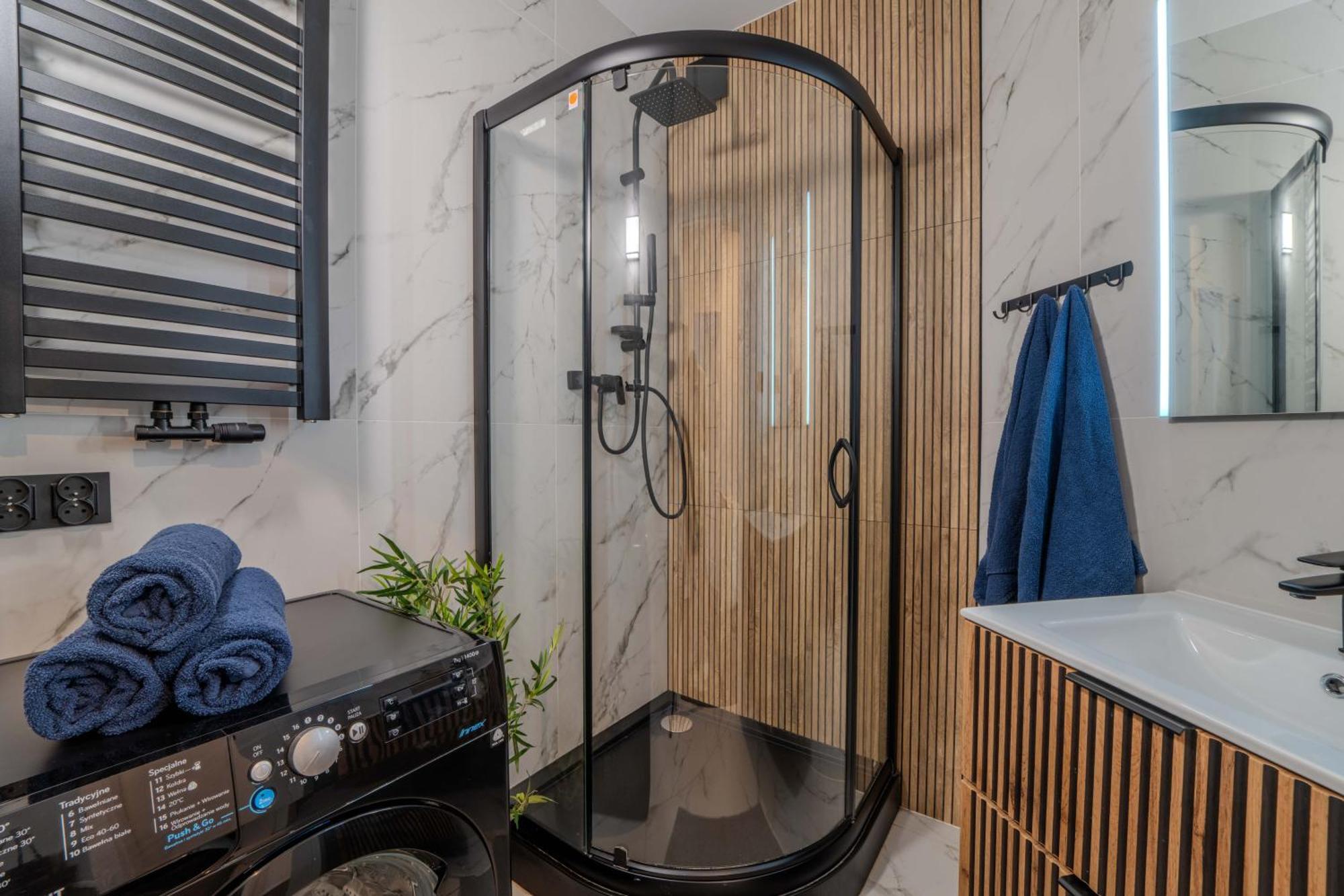 New Large Modern Apartment - City Center - 60M2 - Lift - Parking Wroclaw Dış mekan fotoğraf